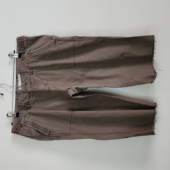 Maurices brown cotton bermuda shorts Y2K style back flap pockets womens 9/10 - Picture 1 of 6